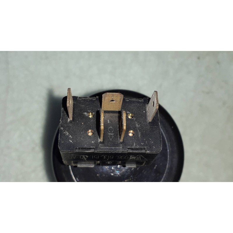 Recambio de mando elevalunas delantero derecho para porsche boxster (typ 986) 2.5 cat referencia OEM IAM 99661315100  CONECTOR 5