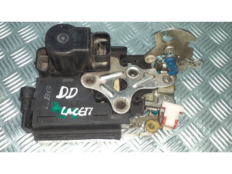 Recambio de cerradura puerta delantera derecha para chevrolet lacetti cdx referencia OEM IAM A046818  