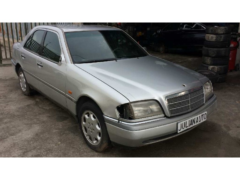 mercedes-benz clase c (w202) berlina del año 2000