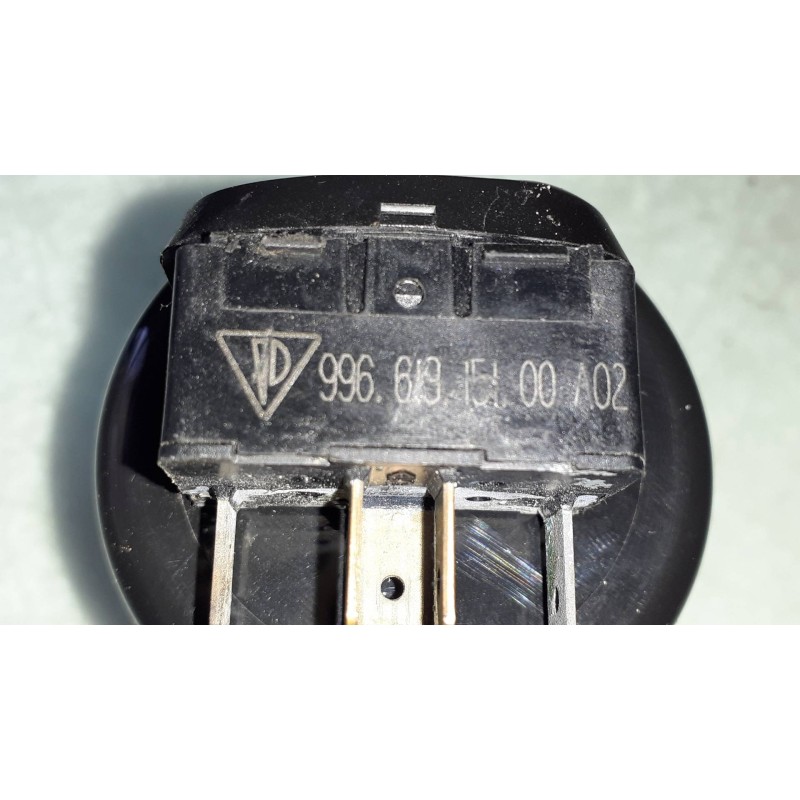 Recambio de mando elevalunas delantero derecho para porsche boxster (typ 986) 2.5 cat referencia OEM IAM 99661315100  CONECTOR 5