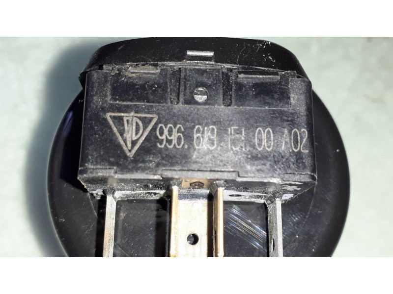 Recambio de mando elevalunas delantero derecho para porsche boxster (typ 986) 2.5 cat referencia OEM IAM 99661315100  CONECTOR 5