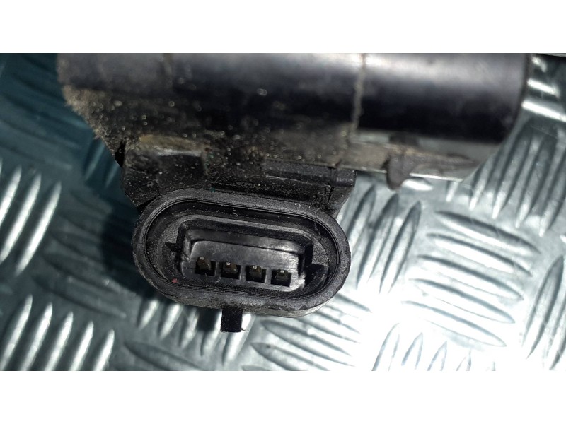 Recambio de cerradura puerta delantera derecha para chevrolet lacetti cdx referencia OEM IAM A046818  