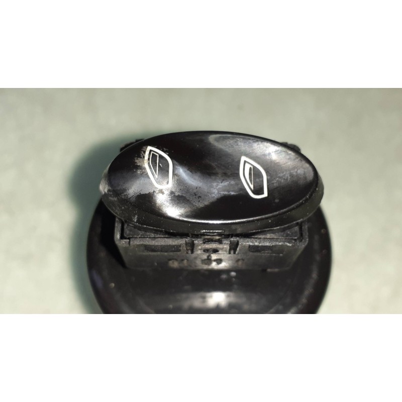 Recambio de mando elevalunas delantero derecho para porsche boxster (typ 986) 2.5 cat referencia OEM IAM 99661315100  CONECTOR 5