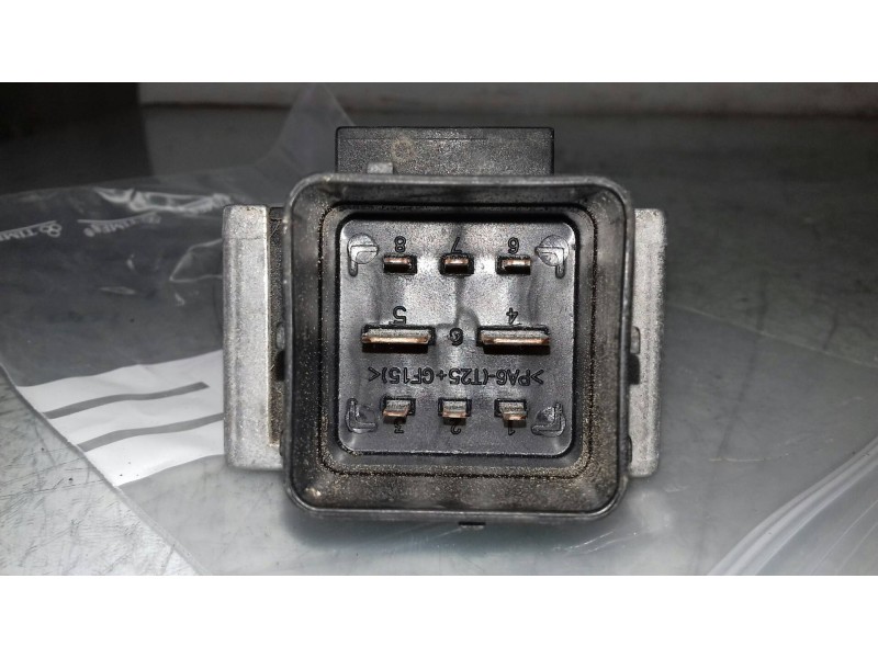 Recambio de caja precalentamiento para renault clio iv business referencia OEM IAM 110678071R  3+2+3 PINES