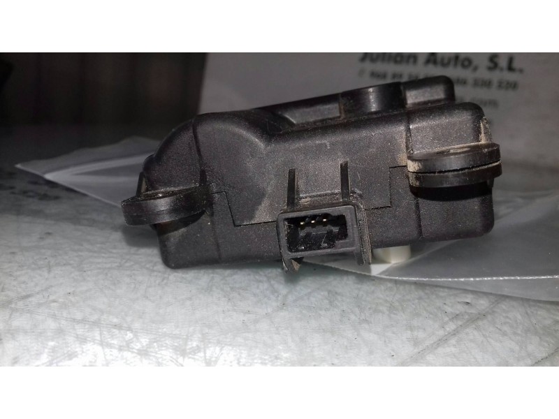 Recambio de motor calefaccion para nissan x-trail (t31) le referencia OEM IAM 3J01030850 080228F 3 PINES