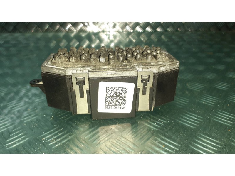Recambio de resistencia calefaccion para audi a4 ber. (b8) básico referencia OEM IAM 8K0820521 K5909005 BOSCH - BEHR