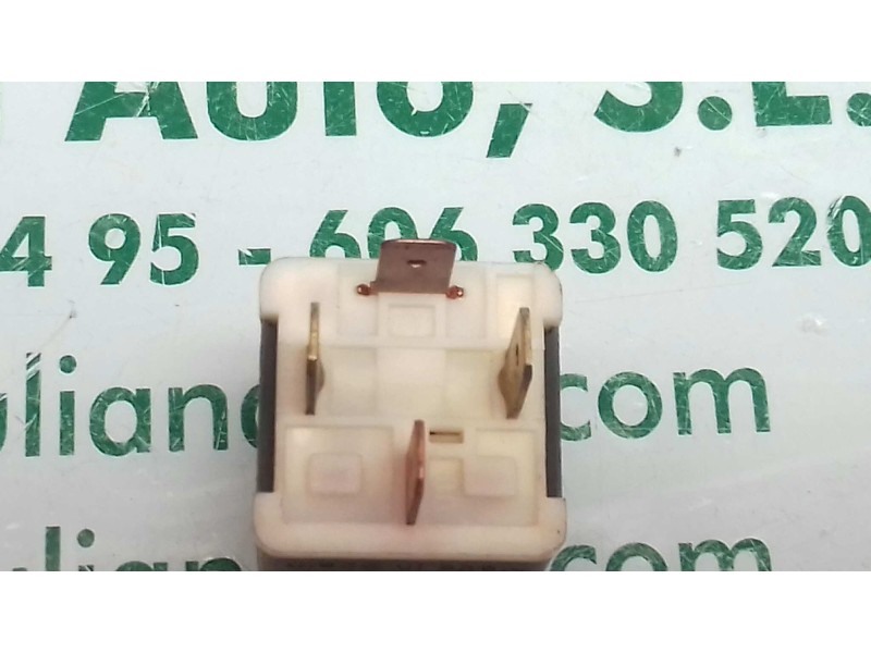 Recambio de rele para skoda felicia berlina ( 791) glx referencia OEM IAM 141951253B CONMUTADOR ARRANQUE RELE 53
