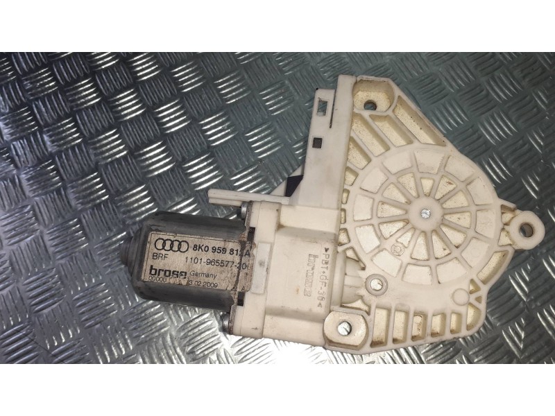 Recambio de motor elevalunas trasero derecho para audi a4 ber. (b8) básico referencia OEM IAM 8K0959812A  1101965577200