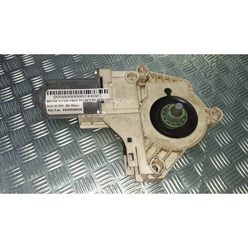 Recambio de motor elevalunas delantero derecho para audi a4 ber. (b8) básico referencia OEM IAM 8K0959802A 966934200 11019655752