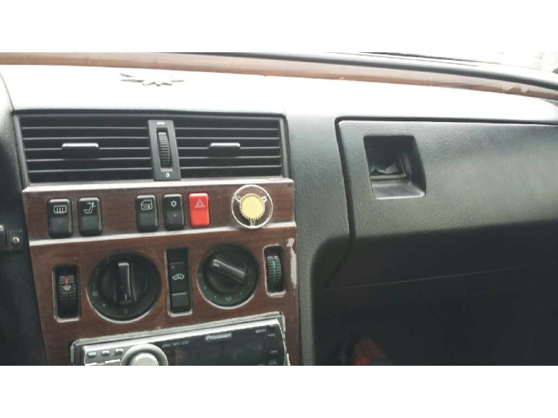 mercedes-benz clase c (w202) berlina del año 2000