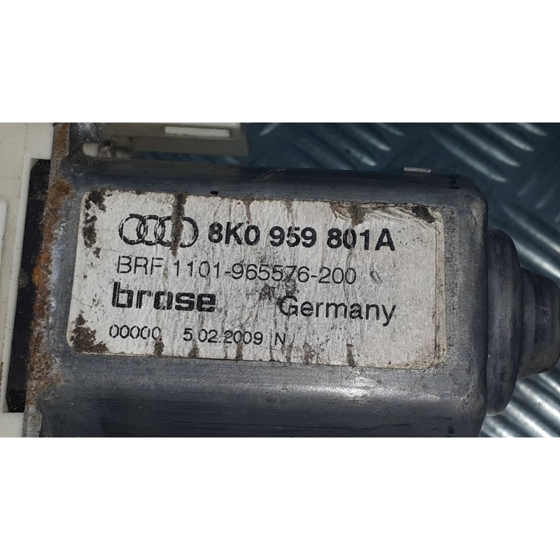 Recambio de motor elevalunas delantero izquierdo para audi a4 ber. (b8) básico referencia OEM IAM 8K0959801A 965576200 110196557