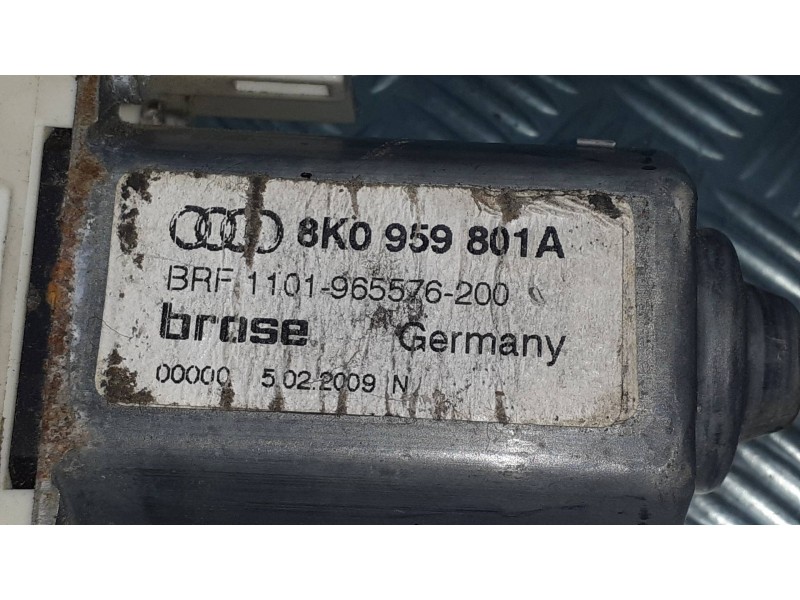 Recambio de motor elevalunas delantero izquierdo para audi a4 ber. (b8) básico referencia OEM IAM 8K0959801A 965576200 110196557
