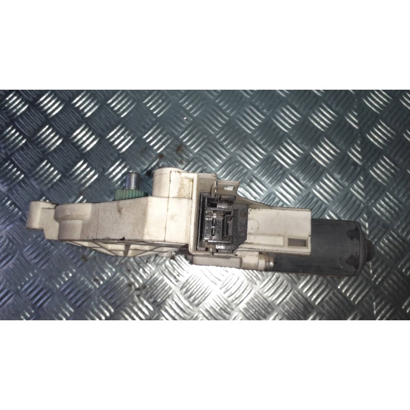 Recambio de motor elevalunas delantero izquierdo para audi a4 ber. (b8) básico referencia OEM IAM 8K0959801A 965576200 110196557