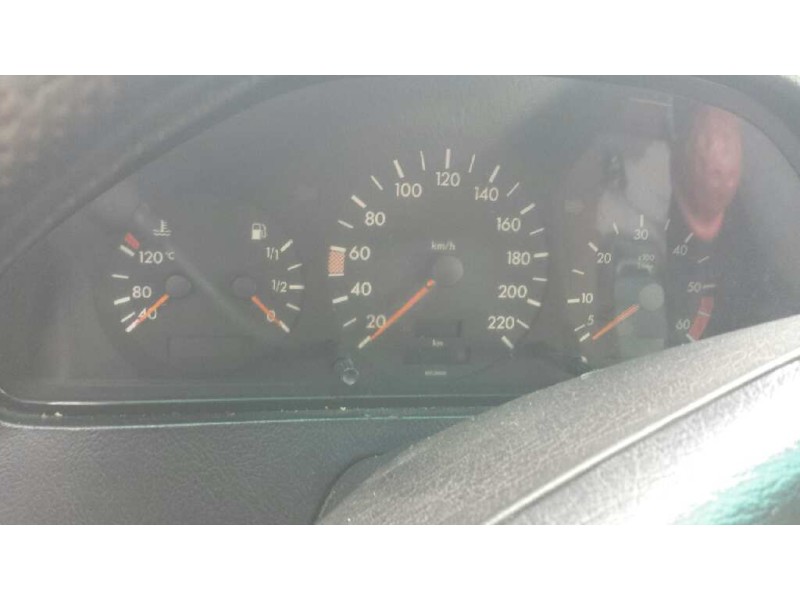 mercedes-benz clase c (w202) berlina del año 2000