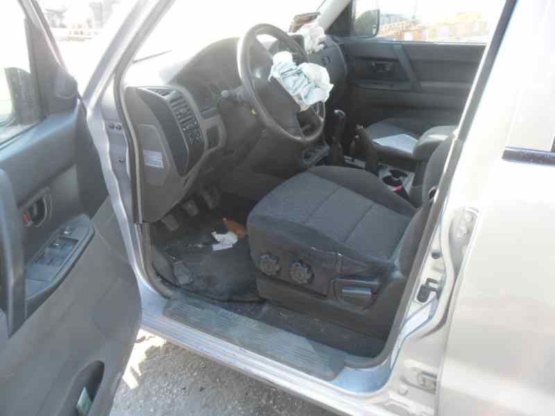mitsubishi montero (v60/v70) del año 2004