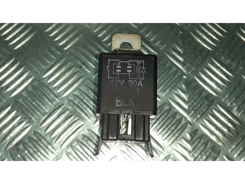 Recambio de rele para ssangyong rodius xdi deluxe 4wd referencia OEM IAM BLK CONNECTOR 4 PINES 20A