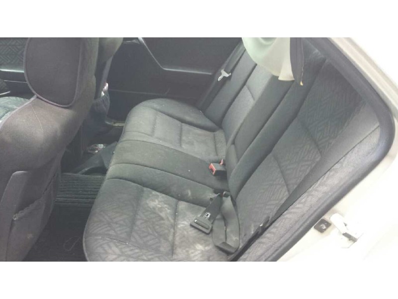 mercedes-benz clase c (w202) berlina del año 2000