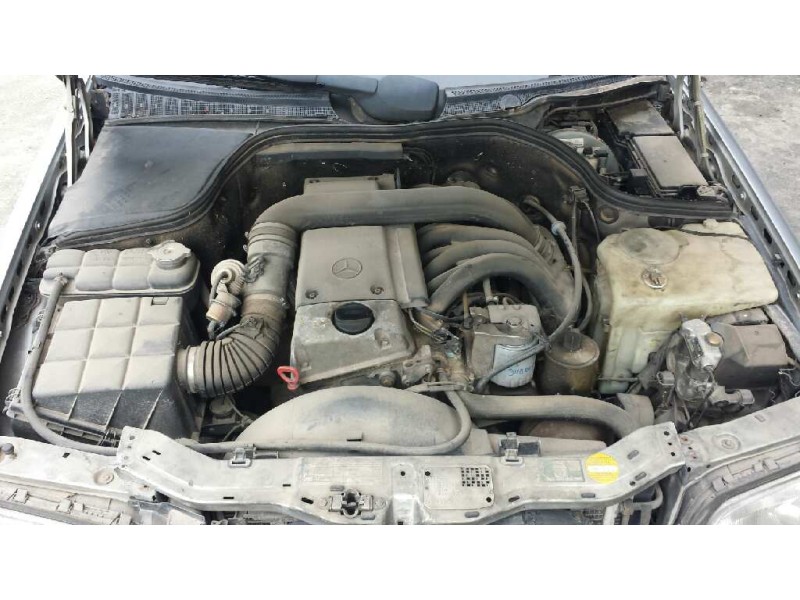 mercedes-benz clase c (w202) berlina del año 2000