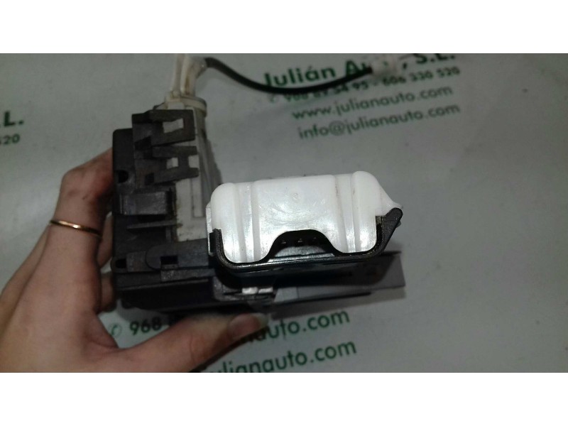 Recambio de cerradura puerta trasera derecha para peugeot 308 sport referencia OEM IAM 567164 A01521 6 PINES