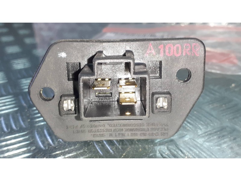 Recambio de resistencia calefaccion para ssangyong rodius xdi deluxe 4wd referencia OEM IAM A100RR CONECTOR 3 PINES 