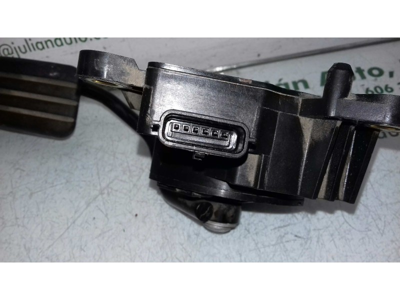 Recambio de potenciometro pedal para renault megane ii classic berlina dynamique referencia OEM IAM 8200153270 2157A 