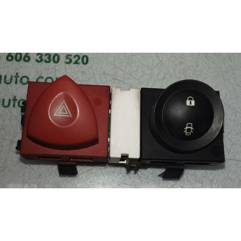 Recambio de warning para renault megane ii classic berlina dynamique referencia OEM IAM 8200407415 88040009 CIERRE PUERTAS