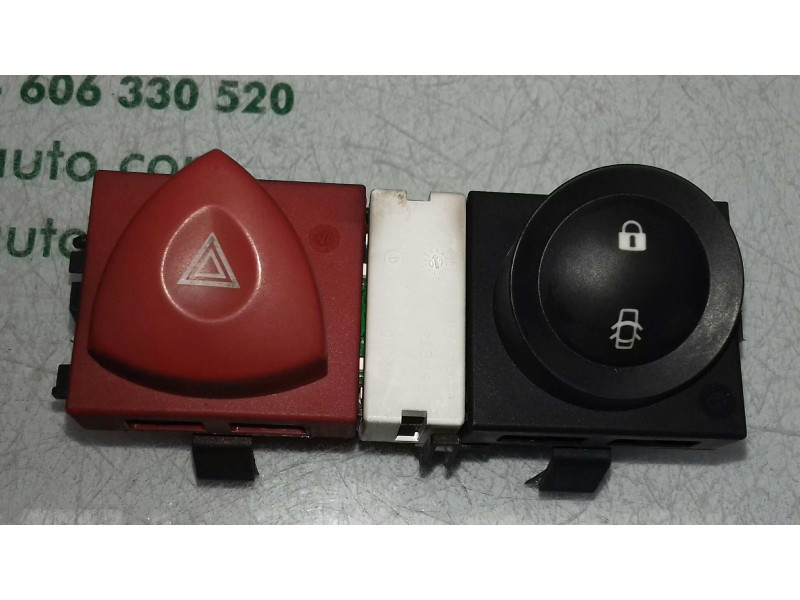 Recambio de warning para renault megane ii classic berlina dynamique referencia OEM IAM 8200407415 88040009 CIERRE PUERTAS