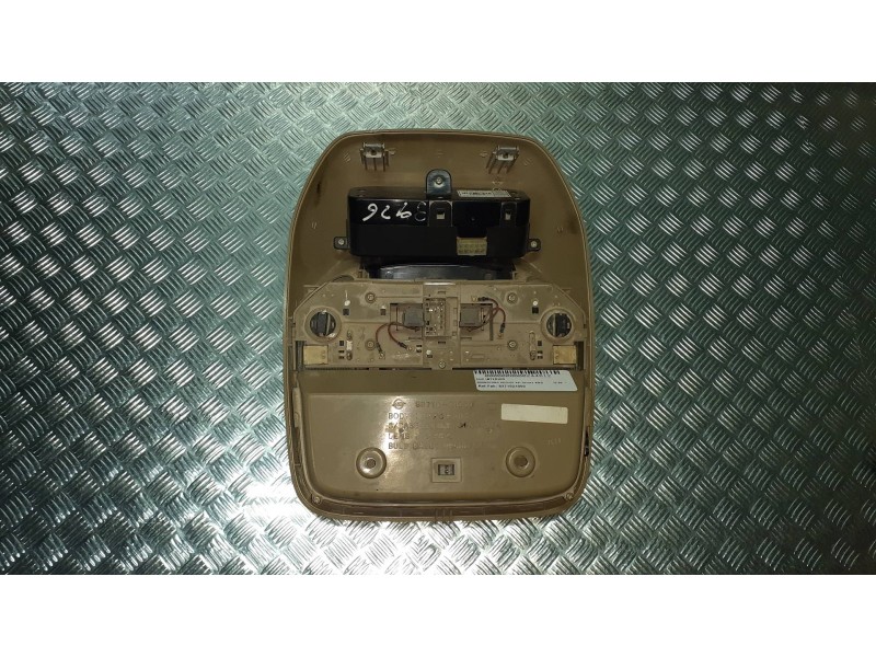 Recambio de luz interior para ssangyong rodius xdi deluxe 4wd referencia OEM IAM 8371021000 070323 8110021001