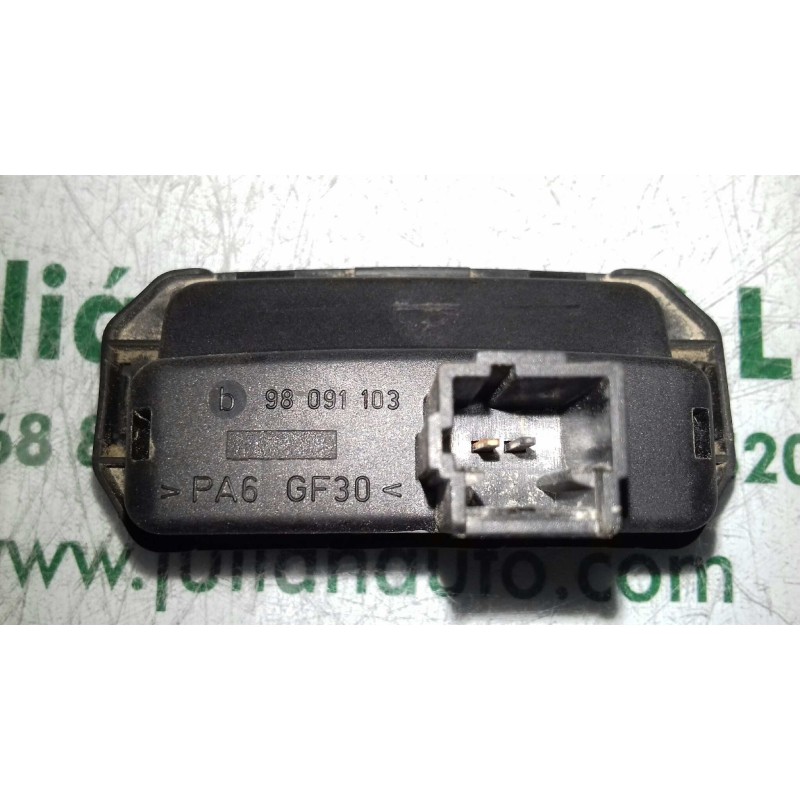 Recambio de maneta exterior porton para renault megane ii classic berlina dynamique referencia OEM IAM 98091103 13570 