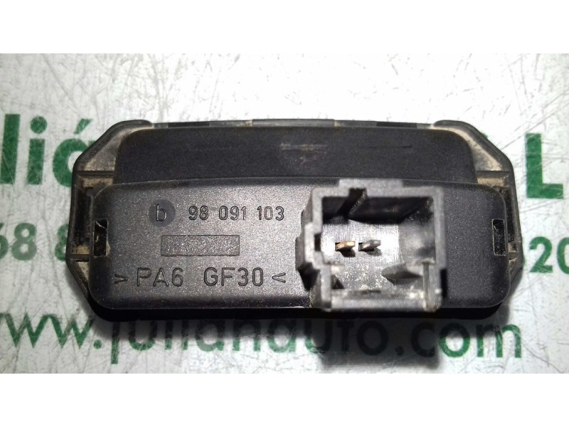 Recambio de maneta exterior porton para renault megane ii classic berlina dynamique referencia OEM IAM 98091103 13570 