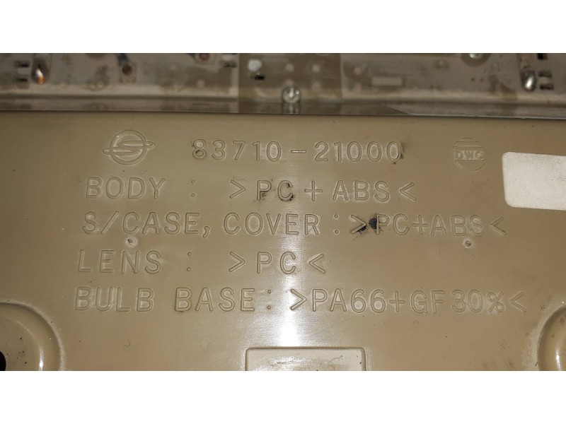 Recambio de luz interior para ssangyong rodius xdi deluxe 4wd referencia OEM IAM 8371021000 070323 8110021001