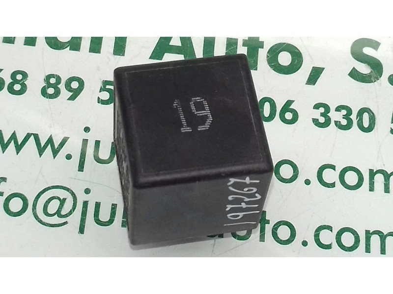 Recambio de rele para volkswagen polo berlina (6n2) 1.4 referencia OEM IAM 191955531 LIMPIAPARABRISAS RELE 19