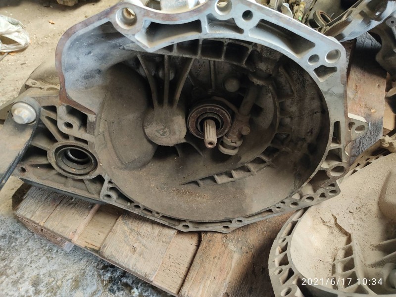 Recambio de caja cambios para opel agila básico referencia OEM IAM 649354685  