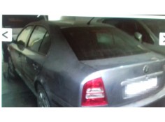 skoda octavia berlina (1u2) del año 2001 2