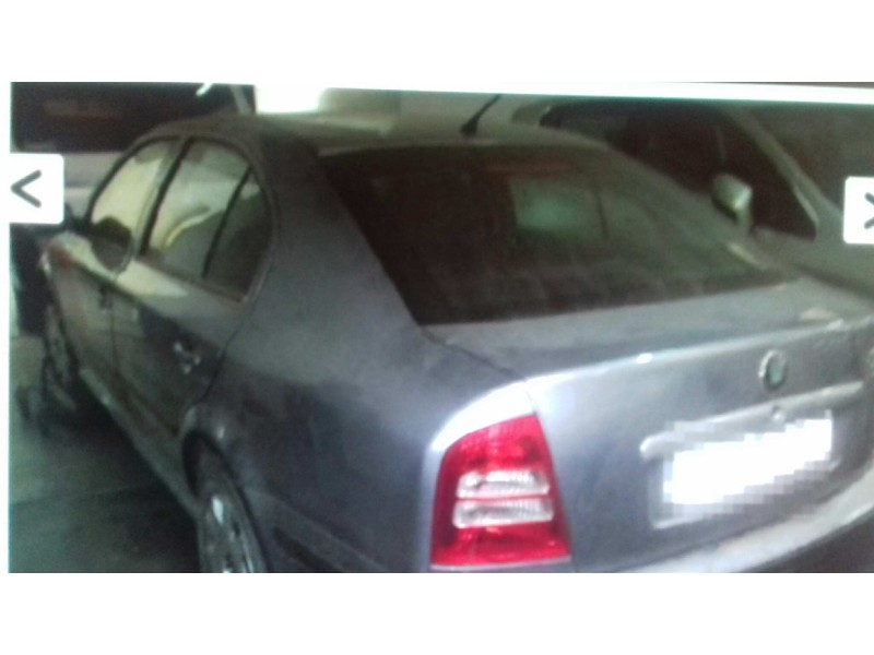 skoda octavia berlina (1u2) del año 2001