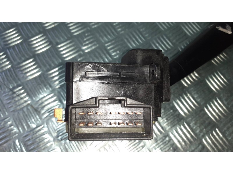 Recambio de mando limpia para ssangyong rodius xdi deluxe 4wd referencia OEM IAM   