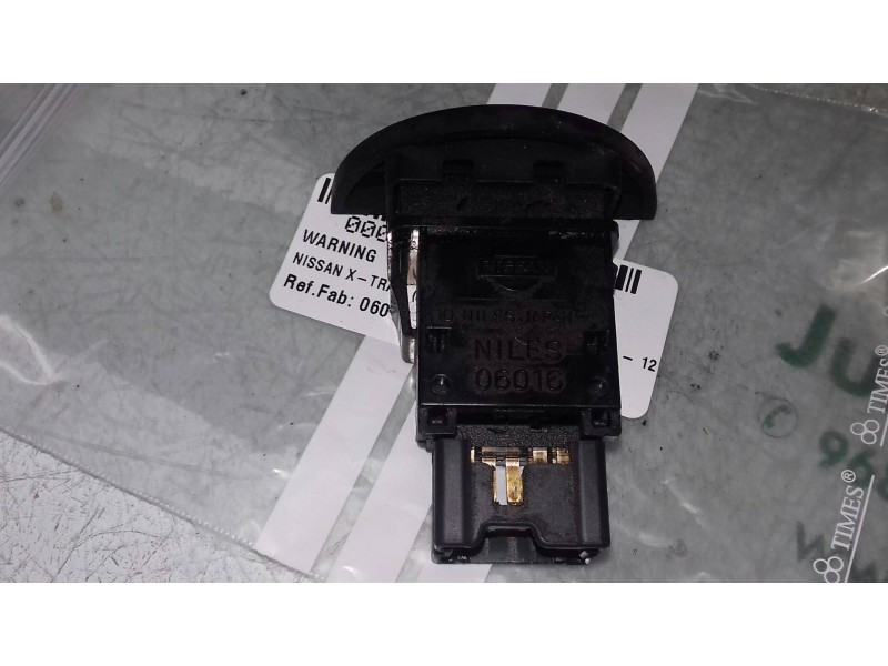 Recambio de warning para nissan x-trail (t30) titanium pack referencia OEM IAM 06016 NILES 5+3 PINES