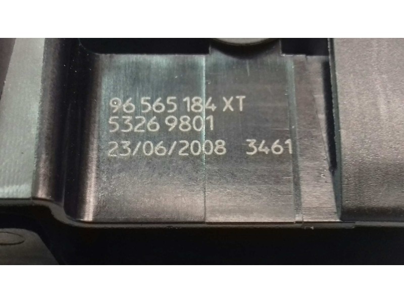 Recambio de mando elevalunas delantero derecho para peugeot 308 sport referencia OEM IAM 96565184XT 53269801 11688