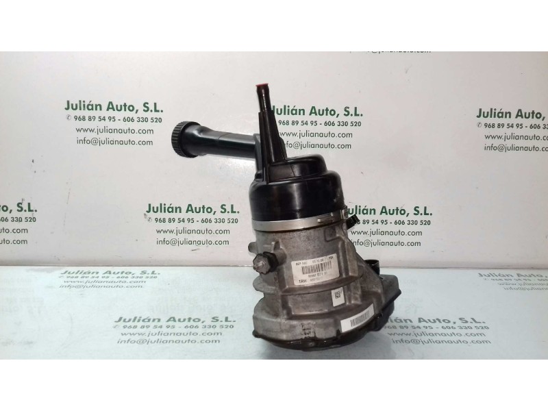 Recambio de bomba servodireccion para peugeot 308 sport referencia OEM IAM 9686207180 A0015817 TRW