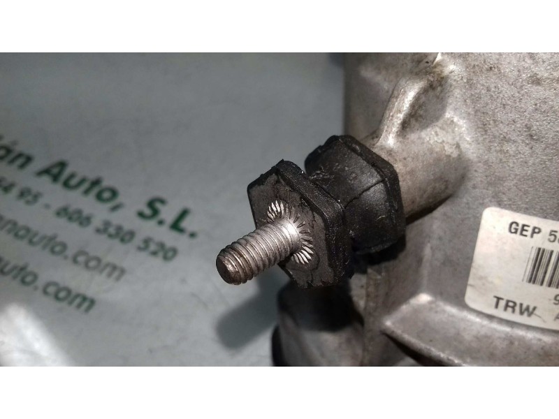 Recambio de bomba servodireccion para peugeot 308 sport referencia OEM IAM 9686207180 A0015817 TRW