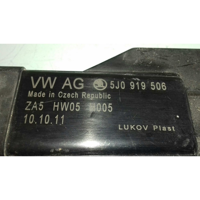 Recambio de caja precalentamiento para seat ibiza (6j5) reference referencia OEM IAM 5J0919506  