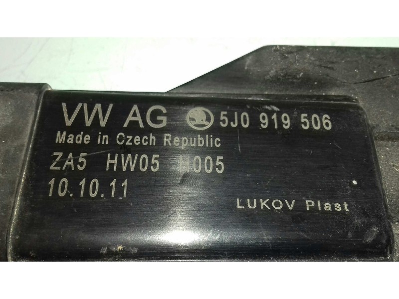 Recambio de caja precalentamiento para seat ibiza (6j5) reference referencia OEM IAM 5J0919506  