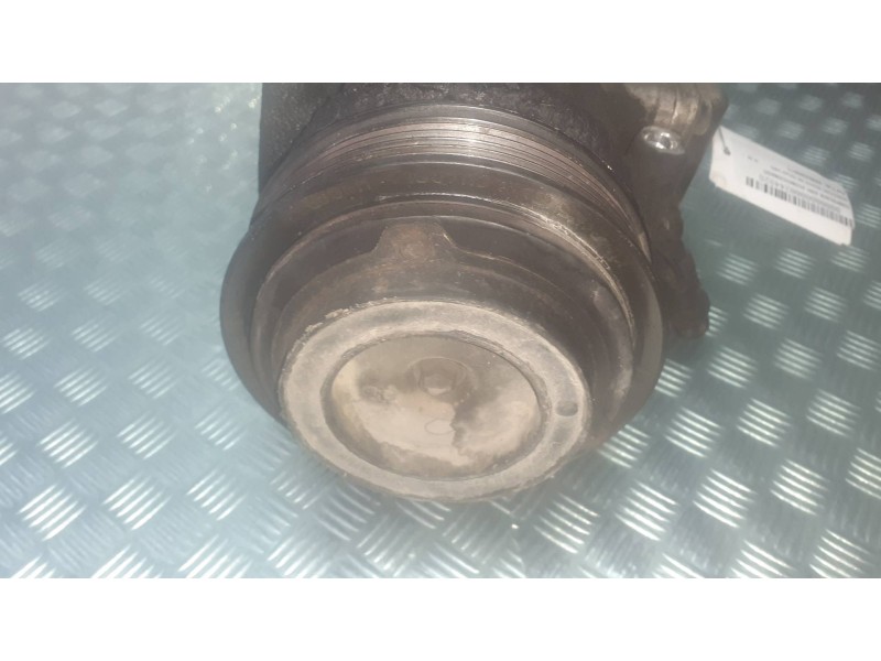 Recambio de compresor aire acondicionado para ssangyong rodius xdi deluxe 4wd referencia OEM IAM A6652300011 180500390A 66523000