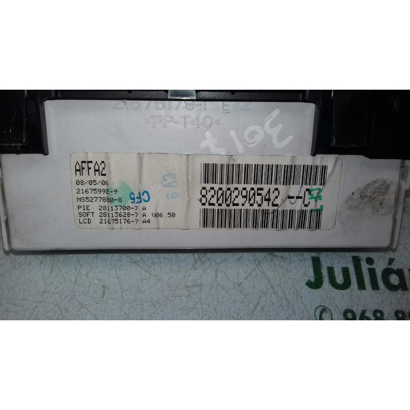 Recambio de pantalla multifuncion para renault megane ii berlina 5p confort authentique referencia OEM IAM 8200290542C NS5277880