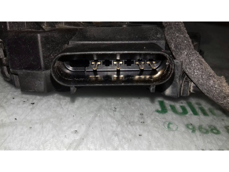 Recambio de cerradura puerta delantera derecha para ford focus lim. trend + referencia OEM IAM 921760107 BM5AA21812BH 