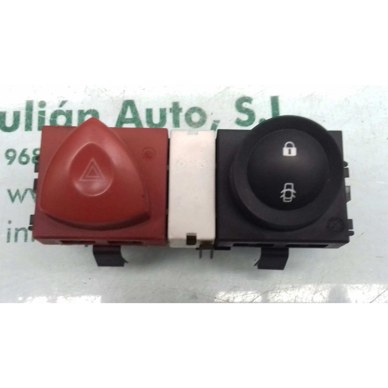 Recambio de warning para renault megane ii berlina 5p confort authentique referencia OEM IAM 8200407415 88040009 CIERRE PUERTAS