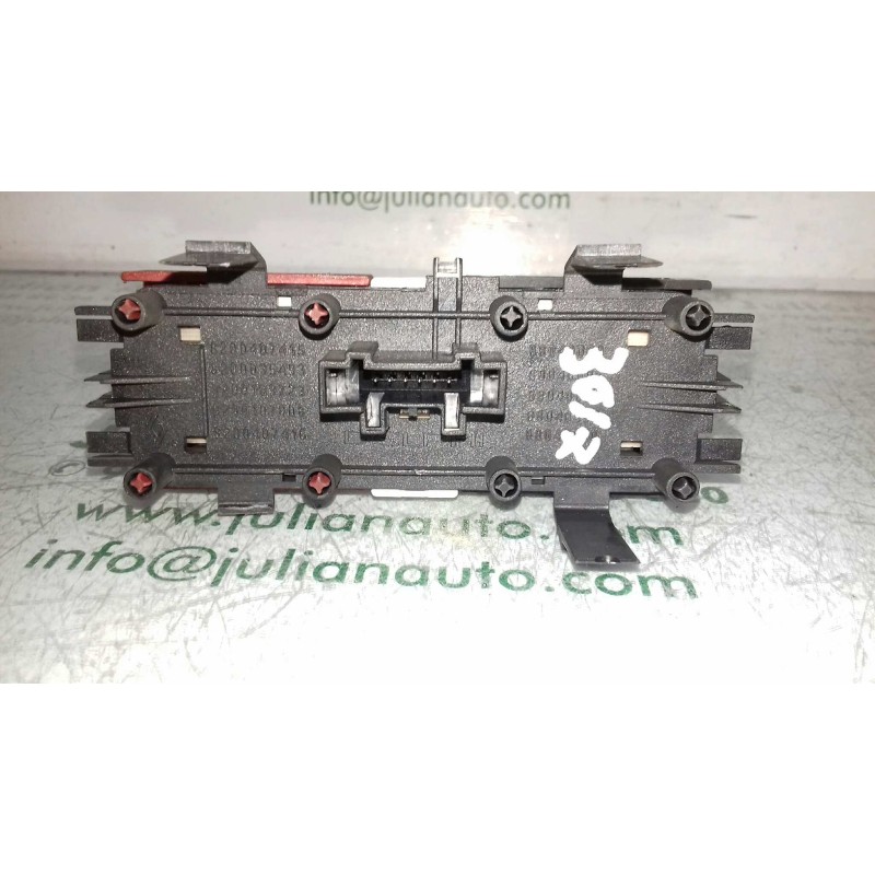 Recambio de warning para renault megane ii berlina 5p confort authentique referencia OEM IAM 8200407415 88040009 CIERRE PUERTAS