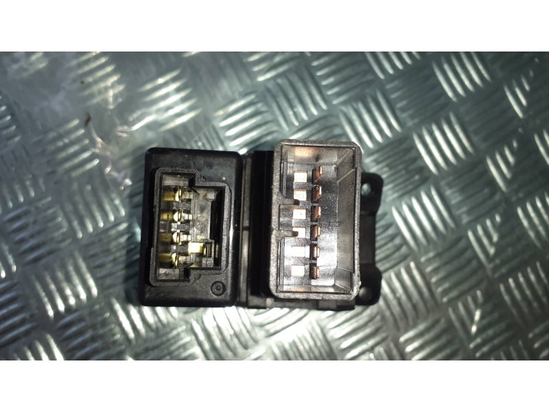 Recambio de interruptor para ssangyong rodius xdi deluxe 4wd referencia OEM IAM 821W10140 58B31G56B ALTURA FAROS