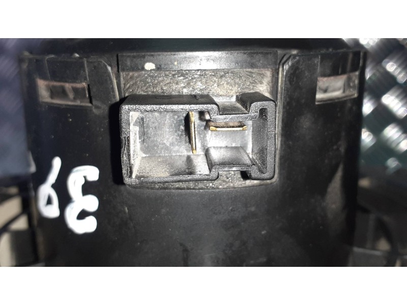 Recambio de ventilador calefaccion para ssangyong rodius xdi deluxe 4wd referencia OEM IAM 40510400  
