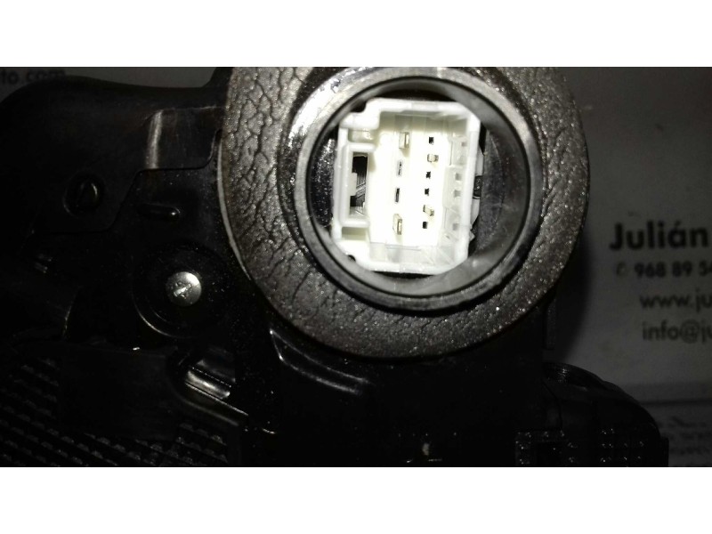 Recambio de cerradura puerta trasera izquierda para toyota auris active referencia OEM IAM  4 PINES 